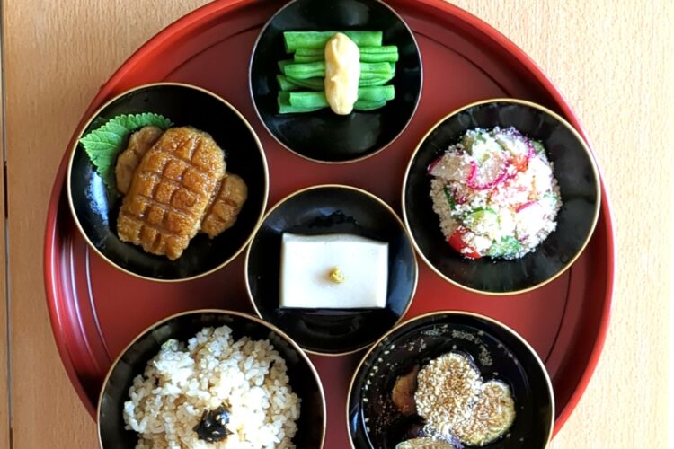 The Art of Seasonal Healthy Japanese Cooking